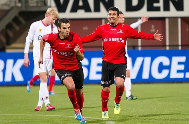 更是技巧与 更是技巧与