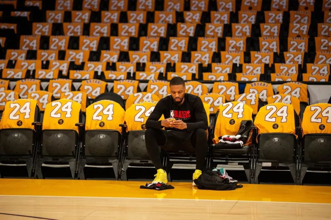 依然在密切 依然在密切